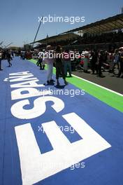 26.06.2011 Valencia, Spain,  Grid atmosphere - Formula 1 World Championship, Rd 08, European Grand Prix, Sunday Pre-Race Grid