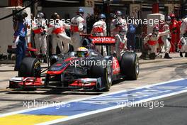 26.06.2011 Valencia, Spain,  Lewis Hamilton (GBR), McLaren Mercedes pit stop - Formula 1 World Championship, Rd 08, European Grand Prix, Sunday Race