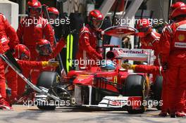 26.06.2011 Valencia, Spain,  Fernando Alonso (ESP), Scuderia Ferrari pit stop - Formula 1 World Championship, Rd 08, European Grand Prix, Sunday Race