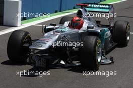 26.06.2011 Valencia, Spain,  Michael Schumacher (GER), Mercedes GP Petronas F1 Team loses his front wing - Formula 1 World Championship, Rd 08, European Grand Prix, Sunday Race