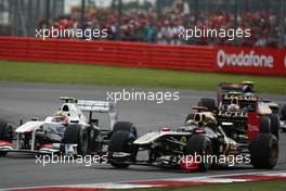 10.07.2011 Silverstone, UK, England,  Sergio Pérez (MEX), Sauber F1 Team and Nick Heidfeld (GER), Lotus Renault GP - Formula 1 World Championship, Rd 09, British Grand Prix, Sunday Race