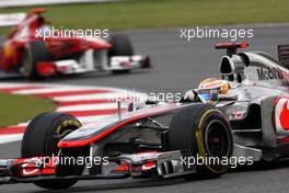 10.07.2011 Silverstone, UK, England,  Lewis Hamilton (GBR), McLaren Mercedes, Fernando Alonso (ESP), Scuderia Ferrari - Formula 1 World Championship, Rd 09, British Grand Prix, Sunday Race