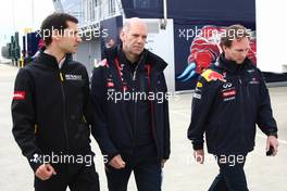 09.07.2011 Silverstone, UK, England,  Remi Taffin (FRA), race engineer Renault F1 Team  with Adrian Newey (GBR), Red Bull Racing, Technical Operations Director with Christian Horner (GBR), Red Bull Racing, Sporting Director - Formula 1 World Championship, Rd 09, British Grand Prix, Saturday Practice