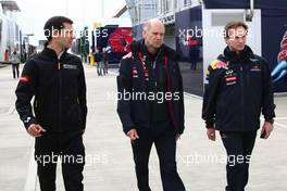 09.07.2011 Silverstone, UK, England,  Remi Taffin (FRA), race engineer Renault F1 Team  with Adrian Newey (GBR), Red Bull Racing, Technical Operations Director with Christian Horner (GBR), Red Bull Racing, Sporting Director - Formula 1 World Championship, Rd 09, British Grand Prix, Saturday Practice
