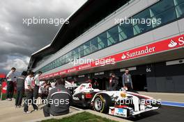 07.07.2011 Silverstone, UK, England,  Pitlane atmosphere, Sauber F1 Team  - Formula 1 World Championship, Rd 09, British Grand Prix, Thursday