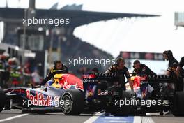 22.07.2011 Nurburgring, Germany,  Mark Webber (AUS), Red Bull Racing and Sebastian Vettel (GER), Red Bull Racing - Formula 1 World Championship, Rd 10, German Grand Prix, Friday Practice