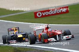 24.07.2011 Nurburgring, Germany,  Fernando Alonso (ESP), Scuderia Ferrari and Mark Webber (AUS), Red Bull Racing - Formula 1 World Championship, Rd 10, German Grand Prix, Sunday Race