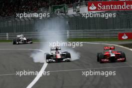 24.07.2011 Nurburgring, Germany, Jerome d'Ambrosio (BEL), Virgin Racing and Daniel Ricciardo (AUS) Hispania Racing Team, HRT  - Formula 1 World Championship, Rd 10, German Grand Prix, Sunday Race