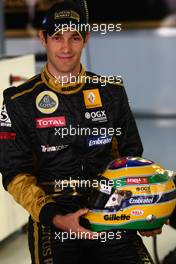 28.10.2011 New Delhi, India, Bruno Senna (BRA), Lotus Renault GP  - Formula 1 World Championship, Rd 17, Indian Grand Prix, Friday Practice