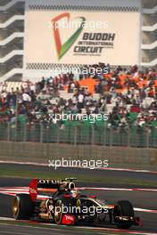28.10.2011 New Delhi, India, Vitaly Petrov (RUS), Lotus Renault GP - Formula 1 World Championship, Rd 17, Indian Grand Prix, Friday Practice