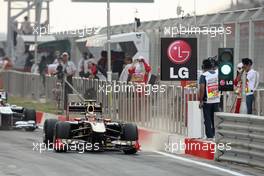 28.10.2011 New Delhi, India, Vitaly Petrov (RUS), Lotus Renault GP  - Formula 1 World Championship, Rd 17, Indian Grand Prix, Friday Practice