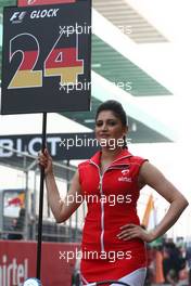 30.10.2011 New Delhi, India, Grid girl - Formula 1 World Championship, Rd 17, Indian Grand Prix, Sunday Grid Girl