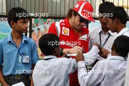 27.10.2011 New Delhi, India, Fernando Alonso (ESP), Scuderia Ferrari - Formula 1 World Championship, Rd 17, Indian Grand Prix, Thursday