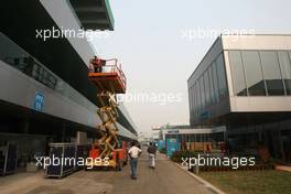 26.10.2011 New Delhi, India, Track atmosphere, paddock - Formula 1 World Championship, Rd 17, Indian Grand Prix, Wednesday