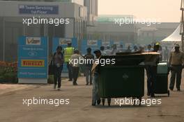 26.10.2011 New Delhi, India, Track atmosphere, paddock - Formula 1 World Championship, Rd 17, Indian Grand Prix, Wednesday