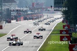 11.09.2011 Monza, Italy,  Car leave the grid on there formation lap - Formula 1 World Championship, Rd 13, Italian Grand Prix, Sunday Race