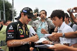 10.09.2011 Monza, Italy,  Bruno Senna (BRA), Lotus Renault GP - Formula 1 World Championship, Rd 13, Italian Grand Prix, Saturday
