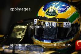 07.10.2011 Suzuka, Japan, Bruno Senna (BRA), Lotus Renault GP  - Formula 1 World Championship, Rd 15, Japanese Grand Prix, Friday Practice