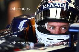 07.10.2011 Suzuka, Japan, Sebastian Vettel (GER), Red Bull Racing  - Formula 1 World Championship, Rd 15, Japanese Grand Prix, Friday Practice