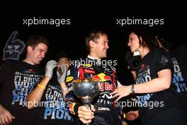 09.10.2011 Suzuka, Japan, Sebastian Vettel (GER), Red Bull Racing new world champion celebrates with the team  - Formula 1 World Championship, Rd 15, Japanese Grand Prix, Sunday Podium
