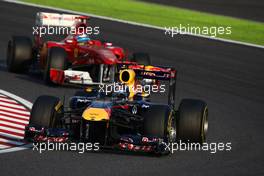 09.10.2011 Suzuka, Japan, Sebastian Vettel (GER), Red Bull Racing leads Fernando Alonso (ESP), Scuderia Ferrari  - Formula 1 World Championship, Rd 15, Japanese Grand Prix, Sunday Race