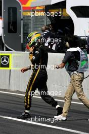 08.10.2011 Suzuka, Japan,  Bruno Senna (BRE), Renault F1 Team  - Formula 1 World Championship, Rd 15, Japanese Grand Prix, Saturday Practice