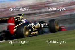 08.10.2011 Suzuka, Japan, Vitaly Petrov (RUS), Lotus Renalut F1 Team  - Formula 1 World Championship, Rd 15, Japanese Grand Prix, Saturday Qualifying