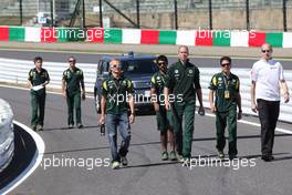 06.10.2011 Suzuka, Japan, Heikki Kovalainen (FIN), Team Lotus and Karun Chandhok (IND), Lotus F1 Team  - Formula 1 World Championship, Rd 15, Japanese Grand Prix, Thursday
