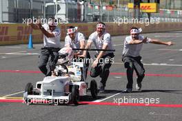 06.10.2011 Suzuka, Japan, Kamui Kobayashi (JAP), Sauber F1 Team soap box race - Formula 1 World Championship, Rd 15, Japanese Grand Prix, Thursday