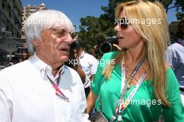 29.05.2011 Monte Carlo, Monaco,  Bernie Ecclestone (GBR) with Gerry Halliwell ex Spice girl (GBR), singer  - Formula 1 World Championship, Rd 06, Monaco Grand Prix, Sunday Pre-Race Grid