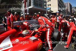 29.05.2011 Monte Carlo, Monaco,  Fernando Alonso (ESP), Scuderia Ferrari - Formula 1 World Championship, Rd 06, Monaco Grand Prix, Sunday Pre-Race Grid