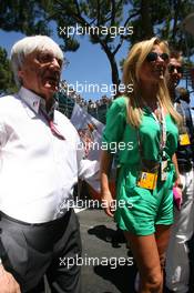 29.05.2011 Monte Carlo, Monaco,  Bernie Ecclestone (GBR) with Gerry Halliwell ex Spice girl (GBR), singer - Formula 1 World Championship, Rd 06, Monaco Grand Prix, Sunday Pre-Race Grid