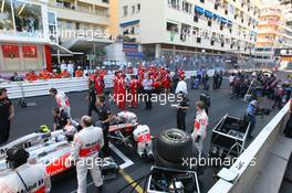 29.05.2011 Monte Carlo, Monaco,  The cars go back onto the grid - Formula 1 World Championship, Rd 06, Monaco Grand Prix, Sunday Race
