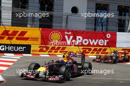 29.05.2011 Monte Carlo, Monaco,  Mark Webber (AUS), Red Bull Racing leads Lewis Hamilton (GBR), McLaren Mercedes - Formula 1 World Championship, Rd 06, Monaco Grand Prix, Sunday Race