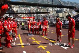 26.05.2011 Monte Carlo, Monaco,  Ferrari mechanics await for their car - Formula 1 World Championship, Rd 06, Monaco Grand Prix, Thursday Practice