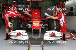 08.04.2011 Sepang, Malaysia,  Fernando Alonso (ESP), Scuderia Ferrari  - Formula 1 World Championship, Rd 02, Malaysian Grand Prix, Friday Practice