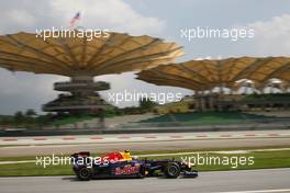 08.04.2011 Sepang, Malaysia,  Mark Webber (AUS), Red Bull Racing - Formula 1 World Championship, Rd 02, Malaysian Grand Prix, Friday Practice