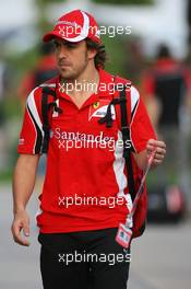 08.04.2011 Sepang, Malaysia,  Fernando Alonso (ESP), Scuderia Ferrari - Formula 1 World Championship, Rd 02, Malaysian Grand Prix, Friday