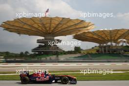 08.04.2011 Sepang, Malaysia,  Daniel Ricciardo (AUS) Test Driver, Scuderia Toro Rosso - Formula 1 World Championship, Rd 02, Malaysian Grand Prix, Friday Practice