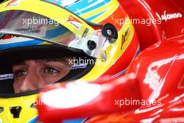 08.04.2011 Sepang, Malaysia,  Fernando Alonso (ESP), Scuderia Ferrari - Formula 1 World Championship, Rd 02, Malaysian Grand Prix, Friday Practice