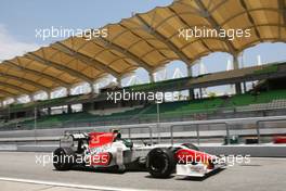 08.04.2011 Sepang, Malaysia,  Vitantonio Liuzzi (ITA), Hispania Racing Team, HRT - Formula 1 World Championship, Rd 02, Malaysian Grand Prix, Friday Practice