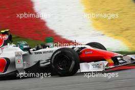 08.04.2011 Sepang, Malaysia,  Vitantonio Liuzzi (ITA), Hispania Racing Team, HRT - Formula 1 World Championship, Rd 02, Malaysian Grand Prix, Friday Practice