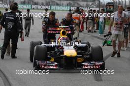 10.04.2011 Sepang, Malaysia,  Mark Webber (AUS), Red Bull Racing - Formula 1 World Championship, Rd 02, Malaysian Grand Prix, Sunday Pre-Race Grid