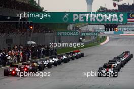 10.04.2011 Sepang, Malaysia,  Starting grid - Formula 1 World Championship, Rd 02, Malaysian Grand Prix, Sunday Pre-Race Grid