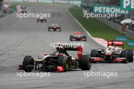 10.04.2011 Sepang, Malaysia,  Nick Heidfeld (GER), Lotus Renault F1 Team  - Formula 1 World Championship, Rd 02, Malaysian Grand Prix, Sunday Race