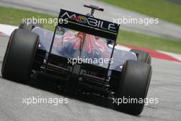 09.04.2011 Sepang, Malaysia,  Sebastien Buemi (SUI), Scuderia Toro Rosso  - Formula 1 World Championship, Rd 02, Malaysian Grand Prix, Saturday Practice