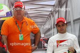 09.04.2011 Sepang, Malaysia,  Felipe Massa (BRA), Scuderia Ferrari and his father - Formula 1 World Championship, Rd 02, Malaysian Grand Prix, Saturday Practice