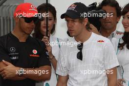 10.04.2011 Sepang, Malaysia,  Lewis Hamilton (GBR), McLaren Mercedes and Sebastian Vettel (GER), Red Bull Racing - Formula 1 World Championship, Rd 02, Malaysian Grand Prix, Sunday