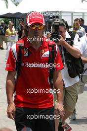 07.04.2011 Sepang, Malaysia,  Fernando Alonso (ESP), Scuderia Ferrari  - Formula 1 World Championship, Rd 02, Malaysian Grand Prix, Thursday