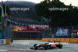 23.09.2011 Singapore, Singapore,  Jenson Button (GBR), McLaren Mercedes  - Formula 1 World Championship, Rd 14, Singapore Grand Prix, Friday Practice